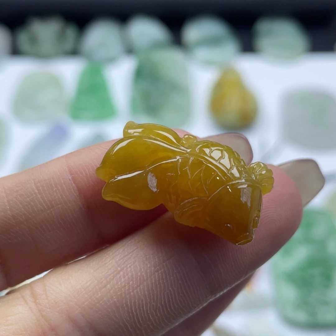 颈饰未镶嵌翡翠吊坠