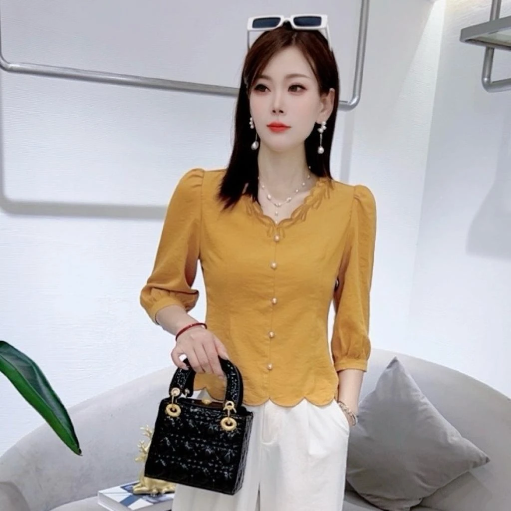 早秋七分袖衬衫女2025新款时尚气质修身显瘦百搭上衣法式v领小衫