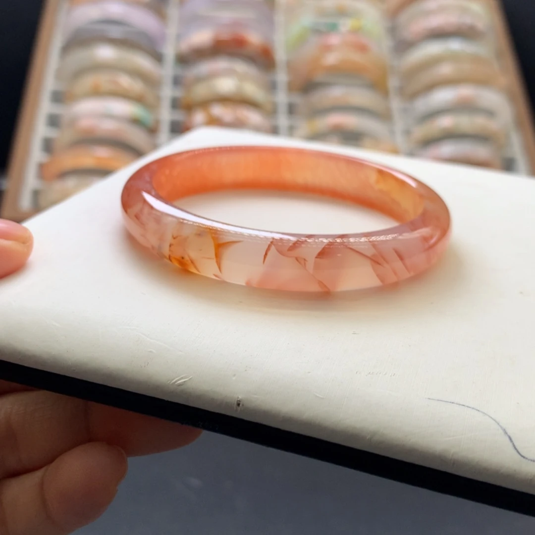 【闪购商品】手镯玛瑙/玉髓未镶嵌大*