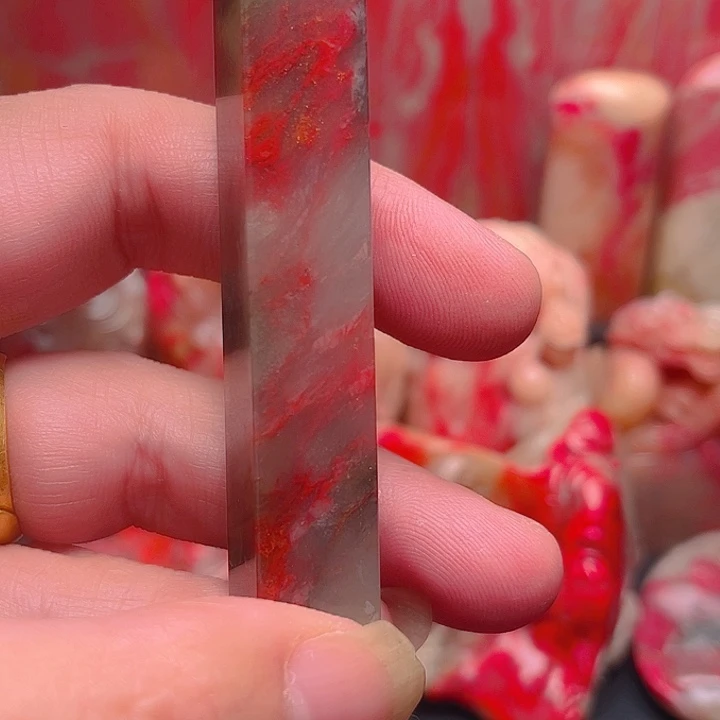 昌化鸡血石用****0昌化鸡血石质地优良