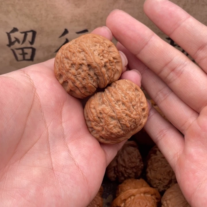 安***夜文玩核桃把件39血麒麟