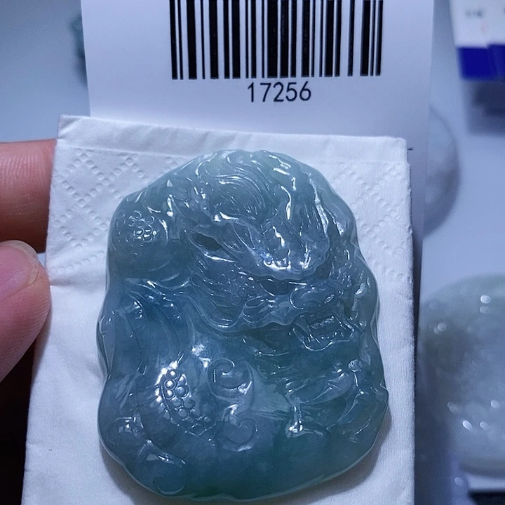 翡翠未镶嵌颈饰天光墟翡翠市场现金代购