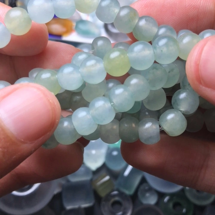 定制翡翠未镶嵌挂件