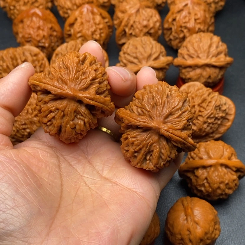 【闪购商品】文玩核桃把件43楼子