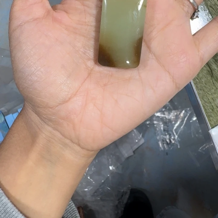 绵***雨和田玉（糖玉）未镶嵌手镯