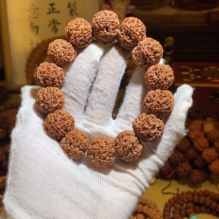 吊坠金刚菩提216原子