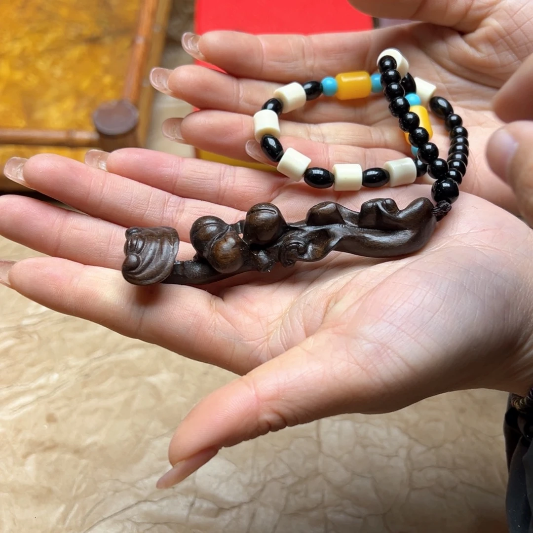 大叶紫檀（黑酸枝木类）