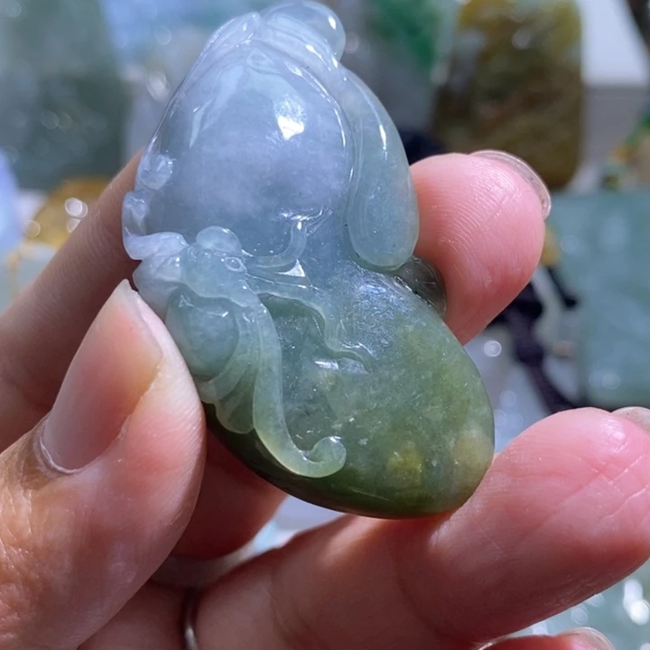 【闪购商品】颈饰未镶嵌翡翠瓜