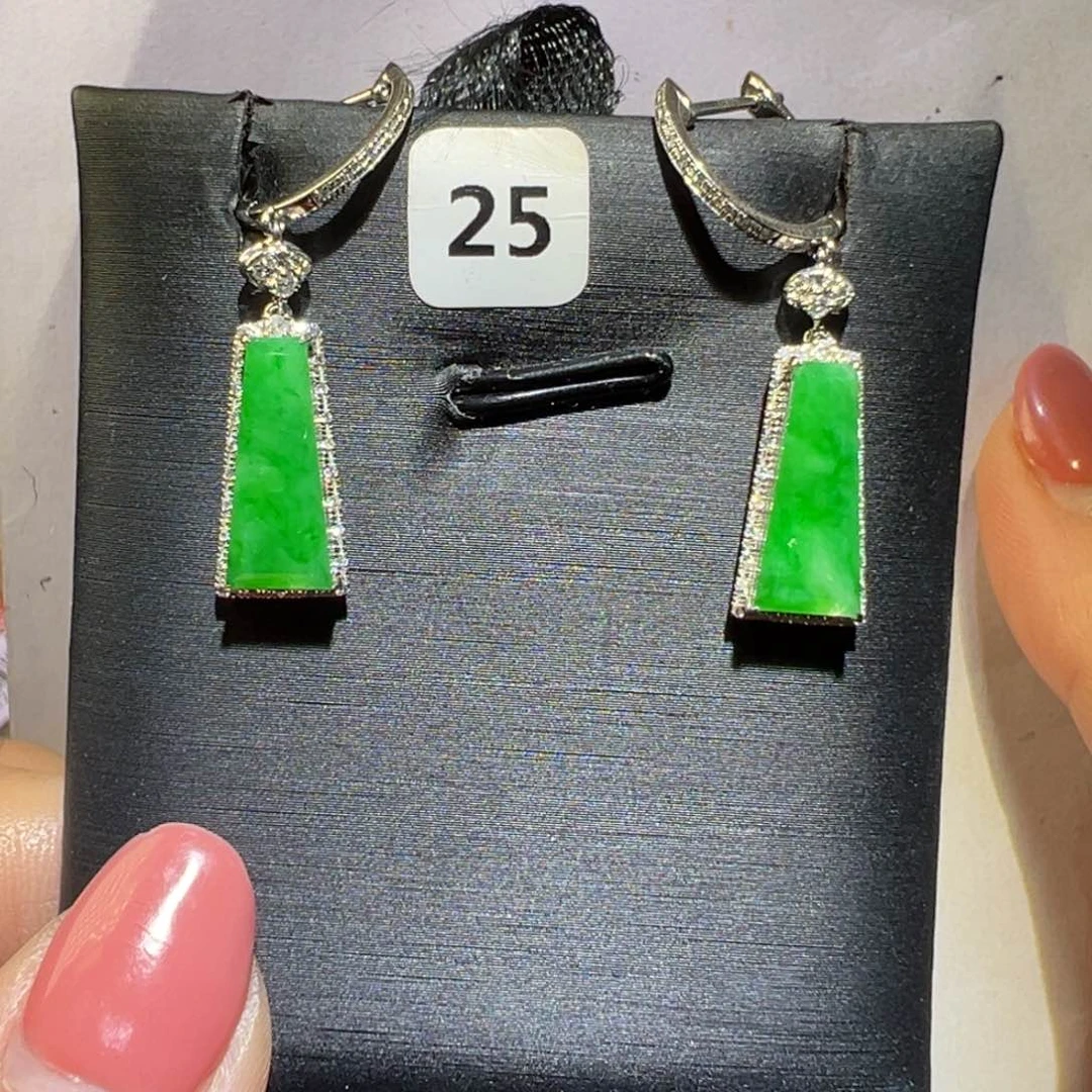 翡翠颈饰18K金镶嵌耳环