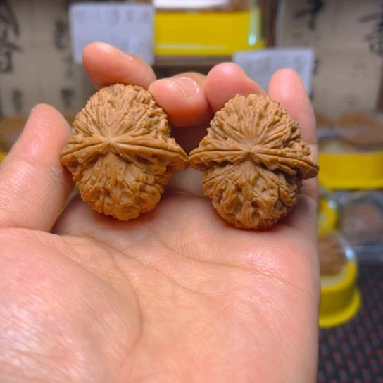 吊坠文玩核桃白狮