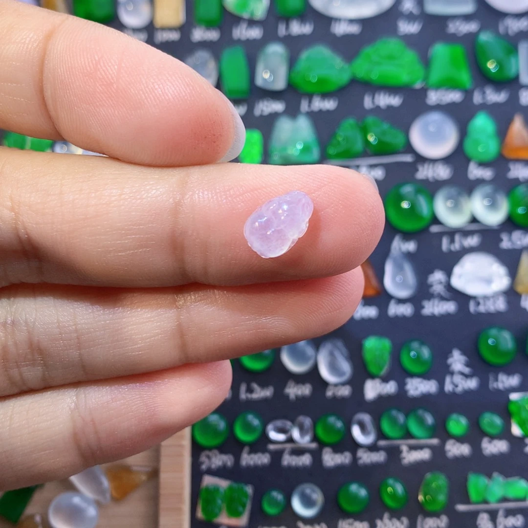 翡翠未镶嵌颈饰天然翡翠玉石貔貅