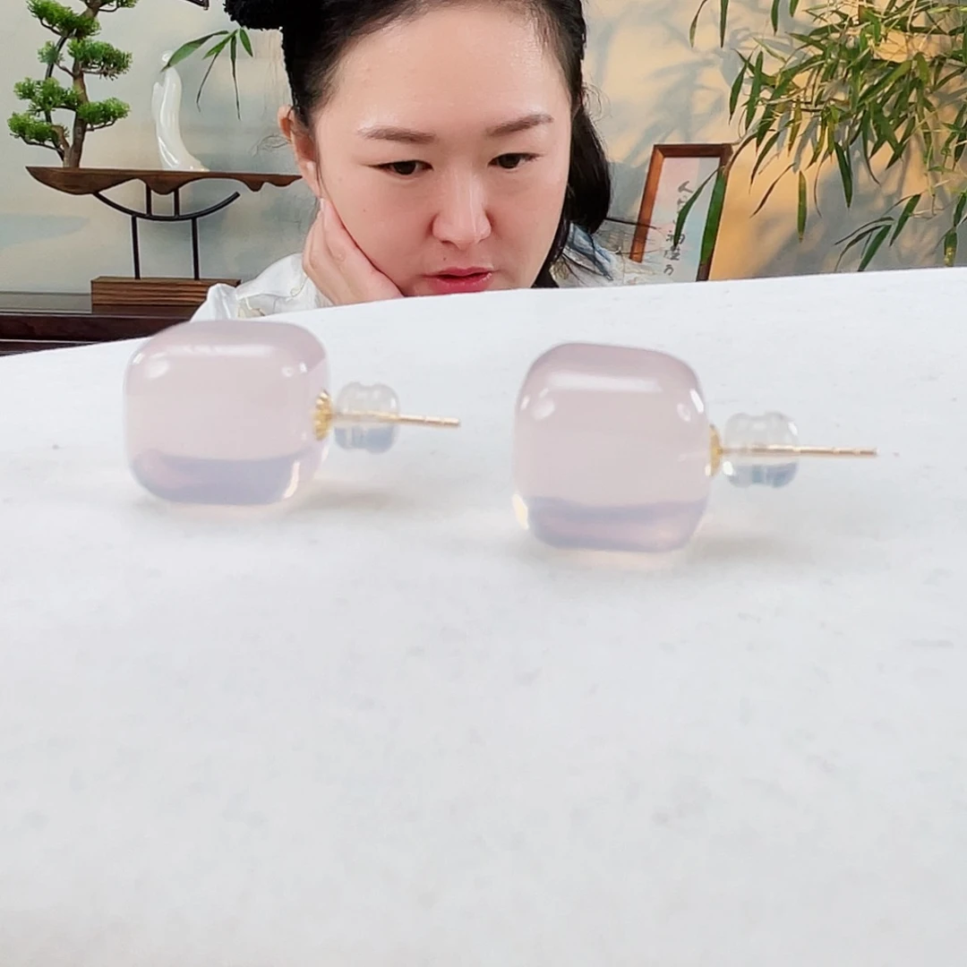 水晶耳饰18K金镶嵌水晶