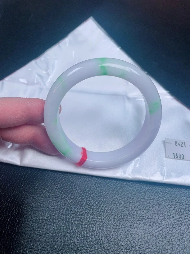 57圈口缅甸天然翡翠手镯8421