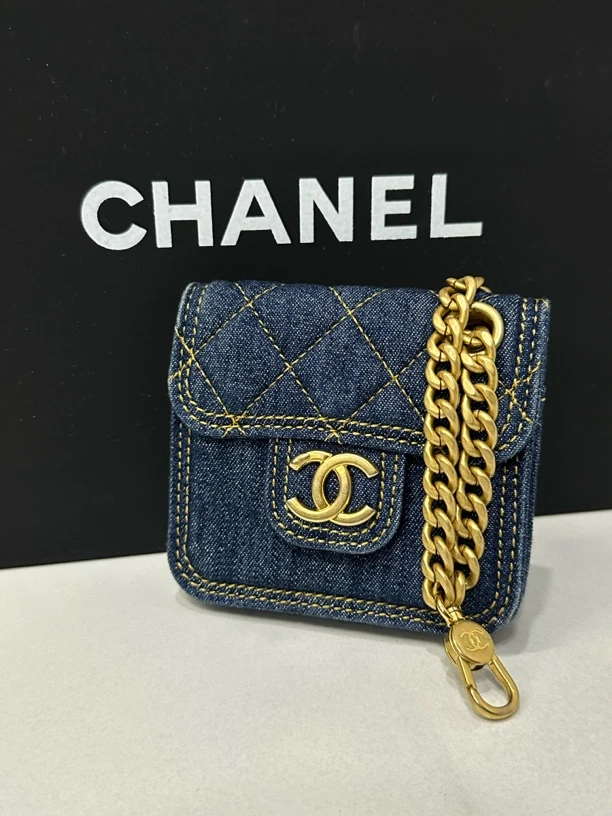 99新 Chanel/香奈儿 23S牛仔邮差零钱包芯片10cm/JJ5021015