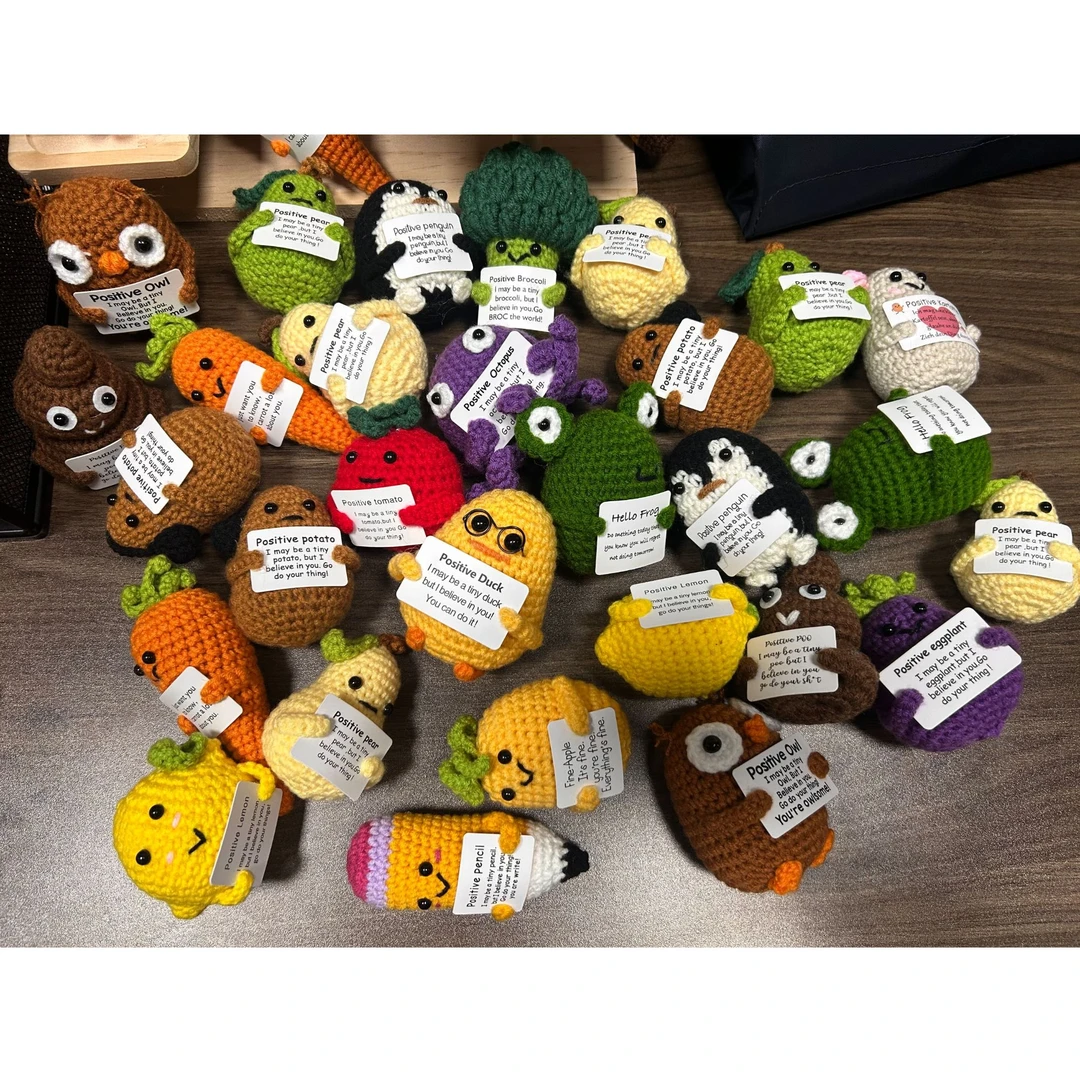 拍1发3小娃娃、可爱表情手工编织娃娃【M盒链接】