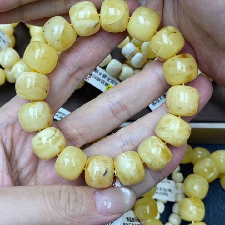 琥珀未镶嵌珠宝奇石70