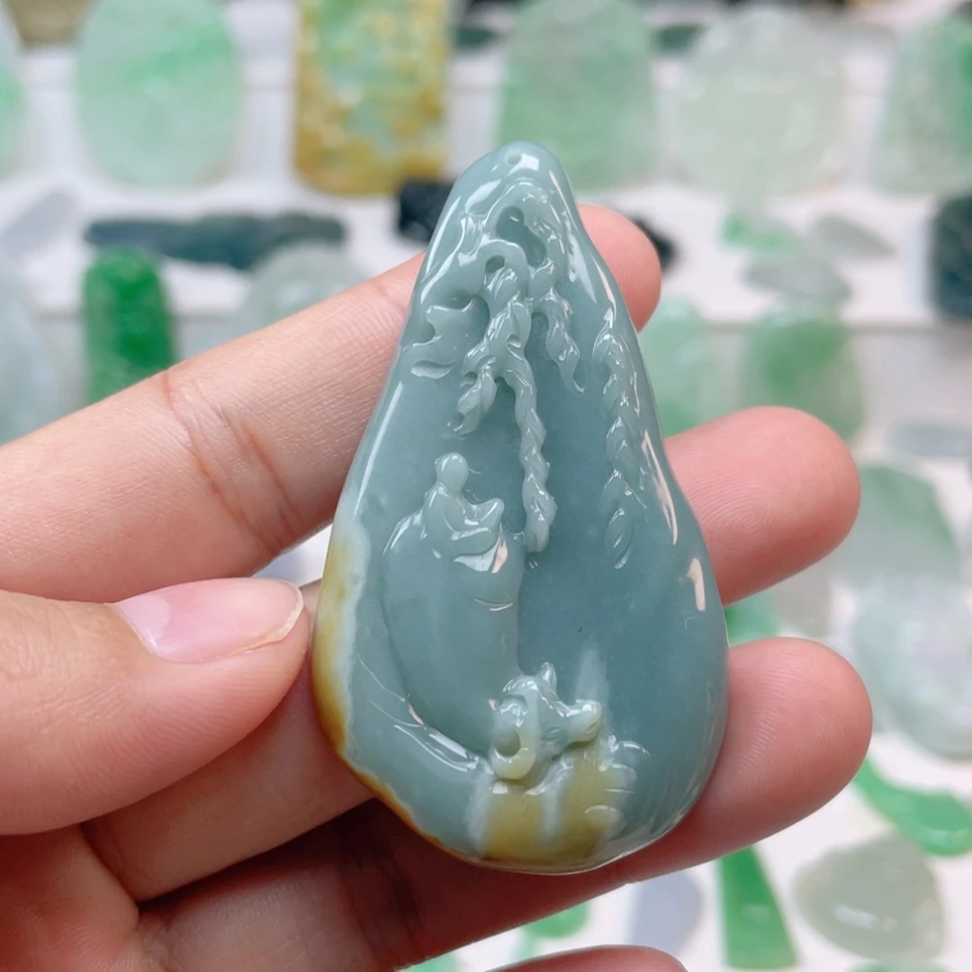 翡翠颈饰未镶嵌悟道