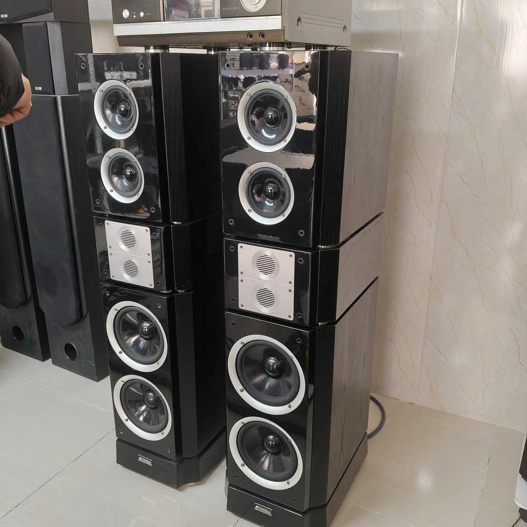 8新  功能完好使用，邮费自理