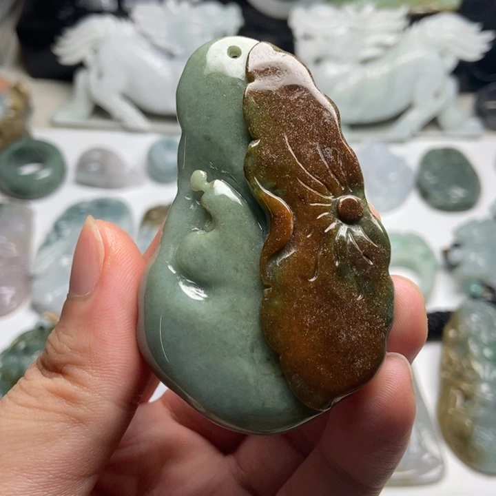 翡翠未镶嵌颈饰荷叶悟道32