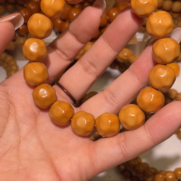 猴头核桃手串猴头