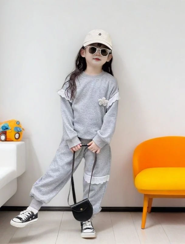 J女童时尚洋气圆领裤腿裤子蕾丝套装女宝韩版休闲衣服运动套装C39