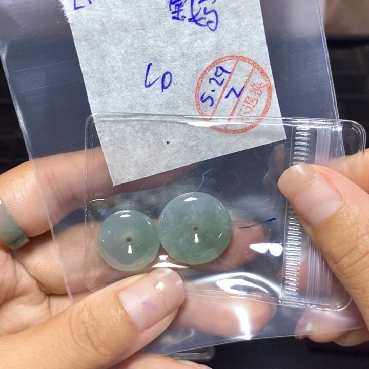 定制翡翠未镶嵌宝*