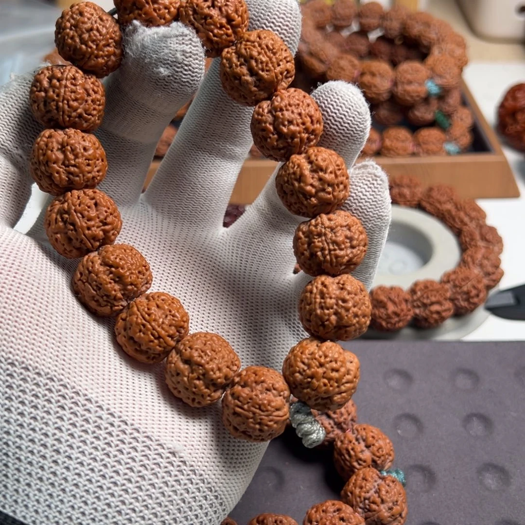 吊坠金刚菩提爆肉蜂王A5