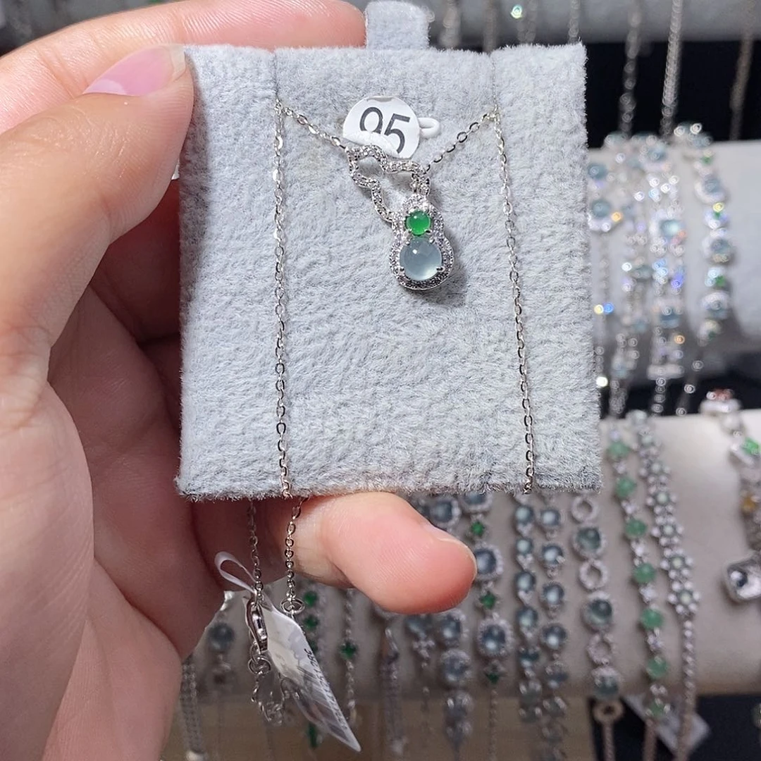 颈饰银S925镶嵌翡翠k k j
