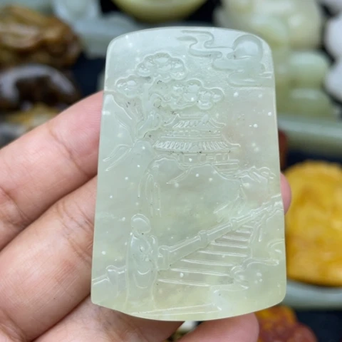 未镶嵌蛇纹石玉颈饰96