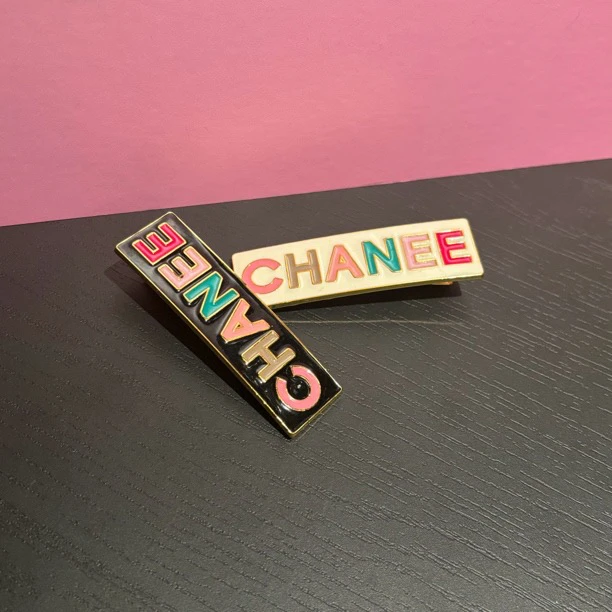 1083小香字母鸭嘴夹