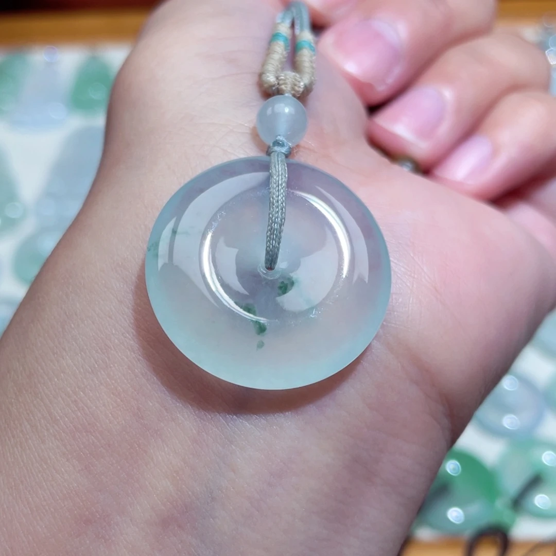 翡翠未镶嵌颈饰扣子