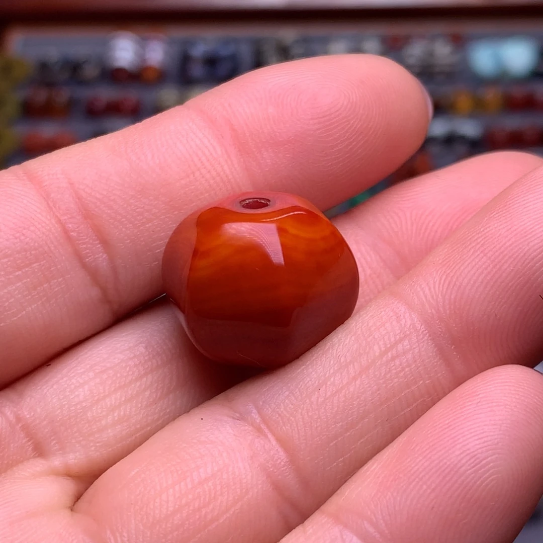 玛瑙/玉髓颈饰未镶嵌M****?