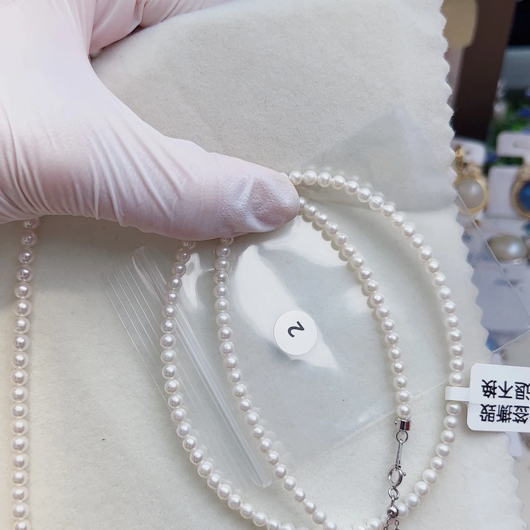 银S925镶嵌淡水珍珠耳饰