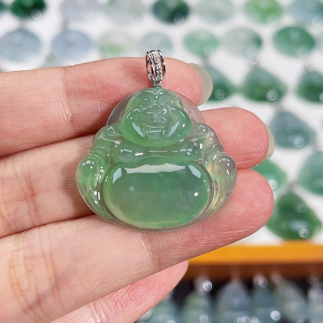 颈饰18K金镶嵌翡翠吊坠