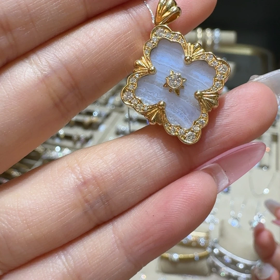 钻石吊坠(不含链)18K金镶嵌