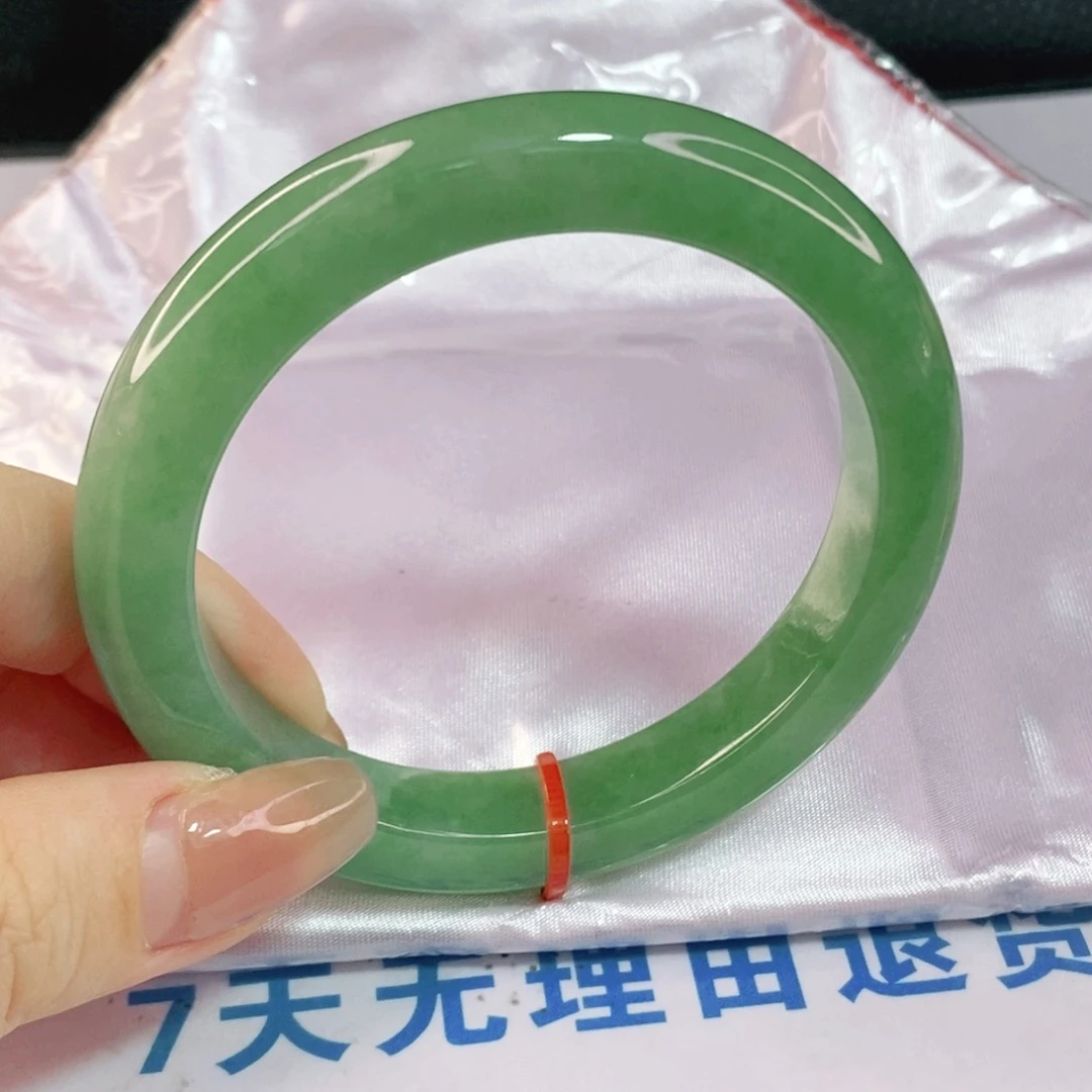 翡翠手镯未镶嵌56.8