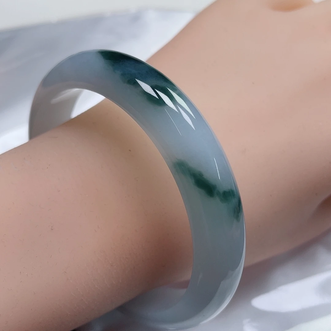 翡翠手镯未镶嵌缅甸翡翠57圈66