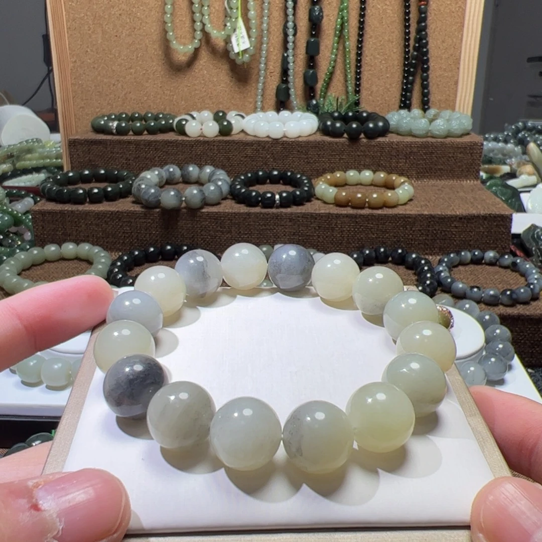 和田玉（糖玉）未镶嵌手链