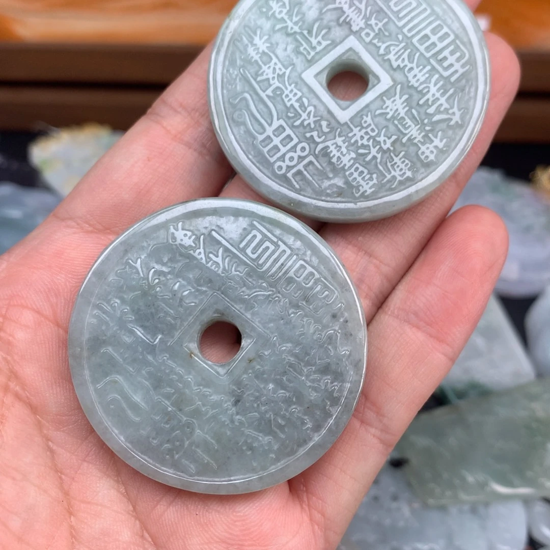 翡翠未镶嵌颈饰福利