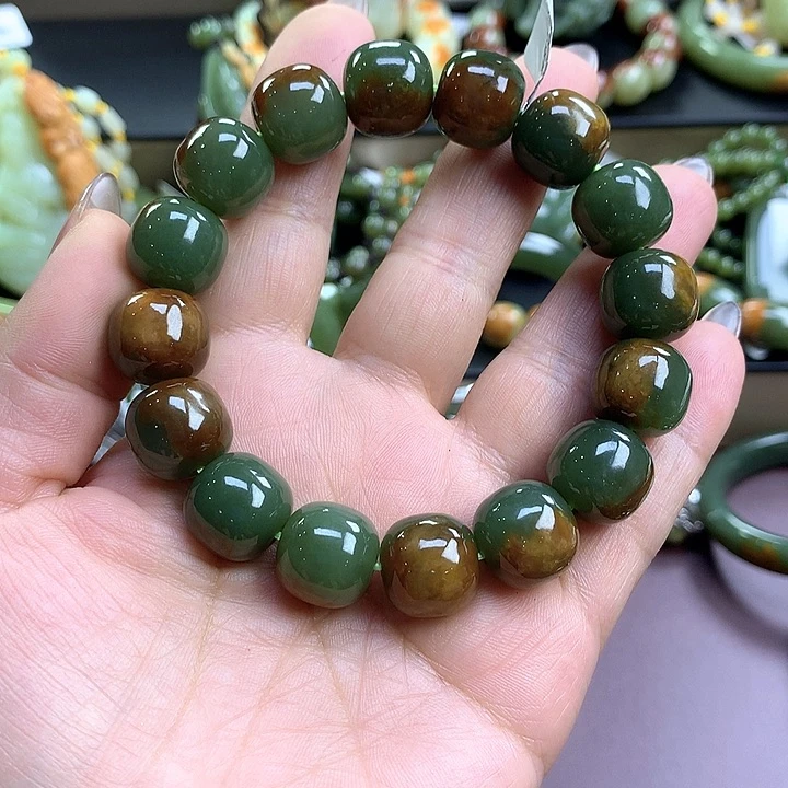 手串未镶嵌透闪石质玉艺*