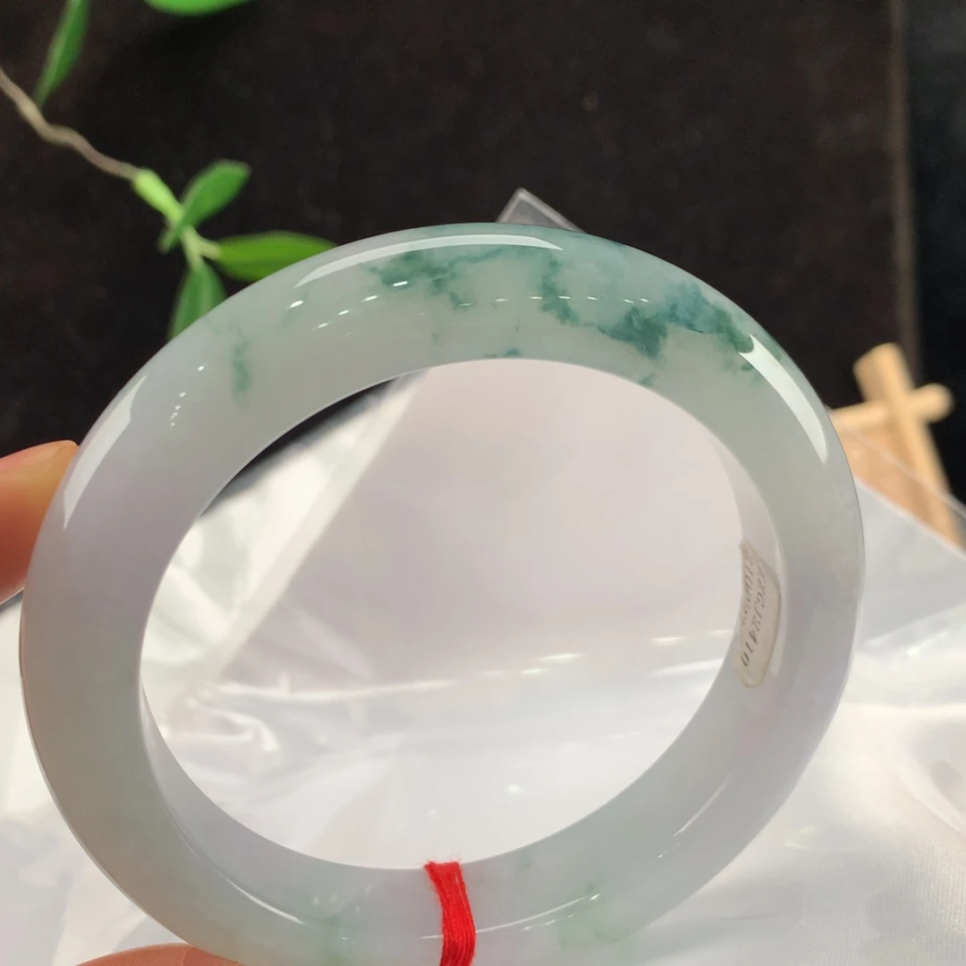 翡翠手镯未镶嵌111-0036