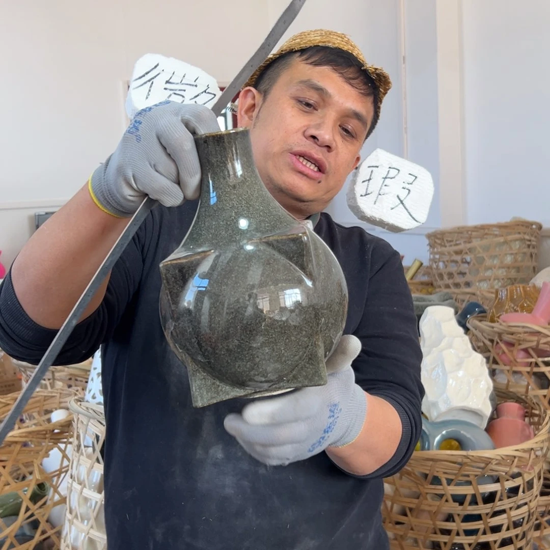 摆件43 号高中低温陶瓷工艺瓶（部分微瑕）