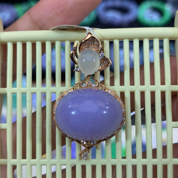 小***周18K金镶嵌手链翡翠翡翠