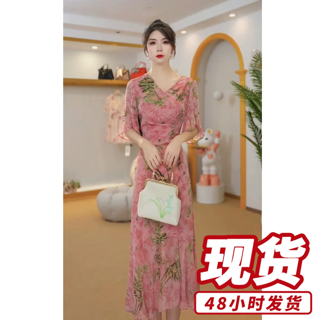 高端连衣裙2025夏新款时尚减龄显瘦中长款裙子J5270