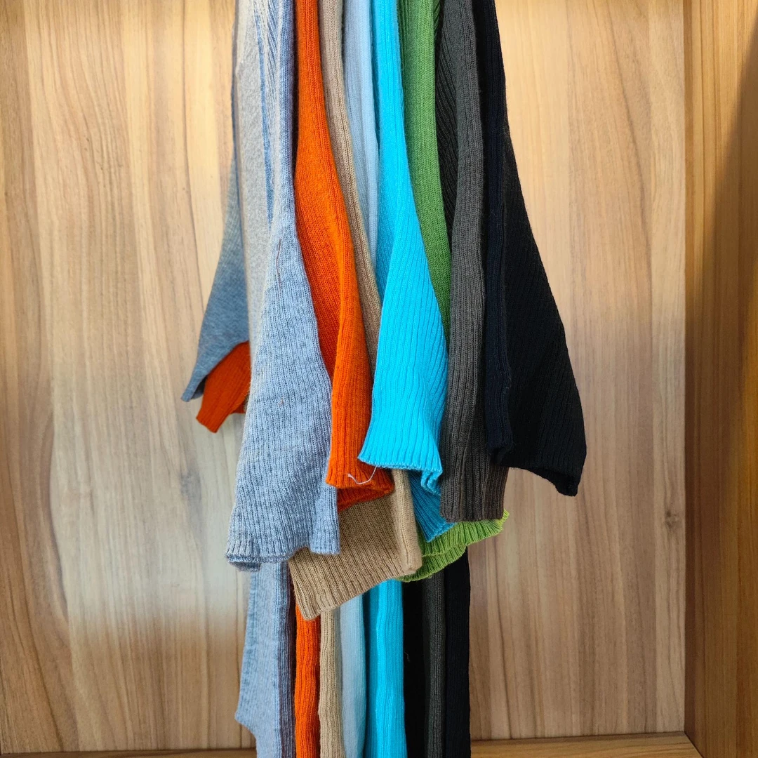 伴月伊人福利款半高领设计师打底衫  96700