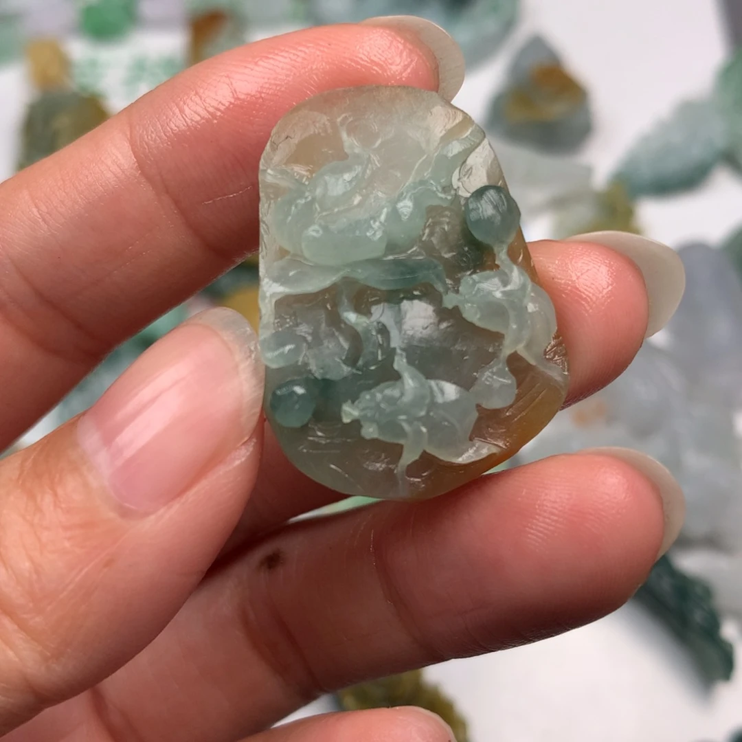 定制翡翠未镶嵌翡翠