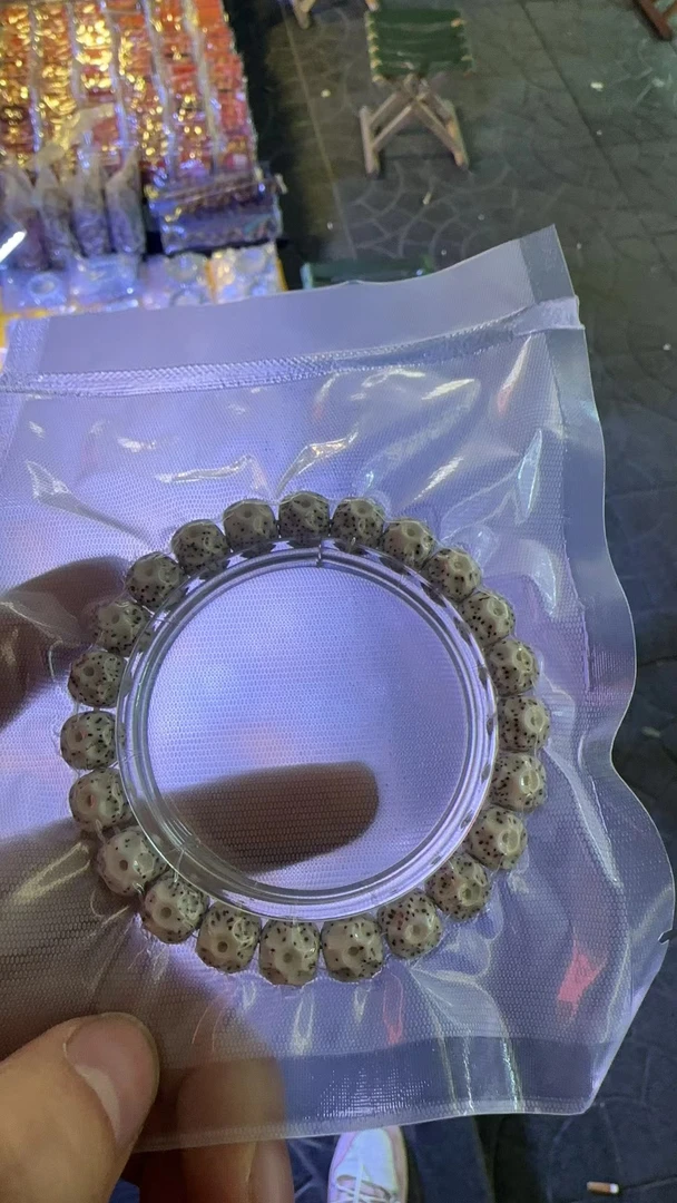 星月菩提原白无相10左右尺寸，手工修月星月