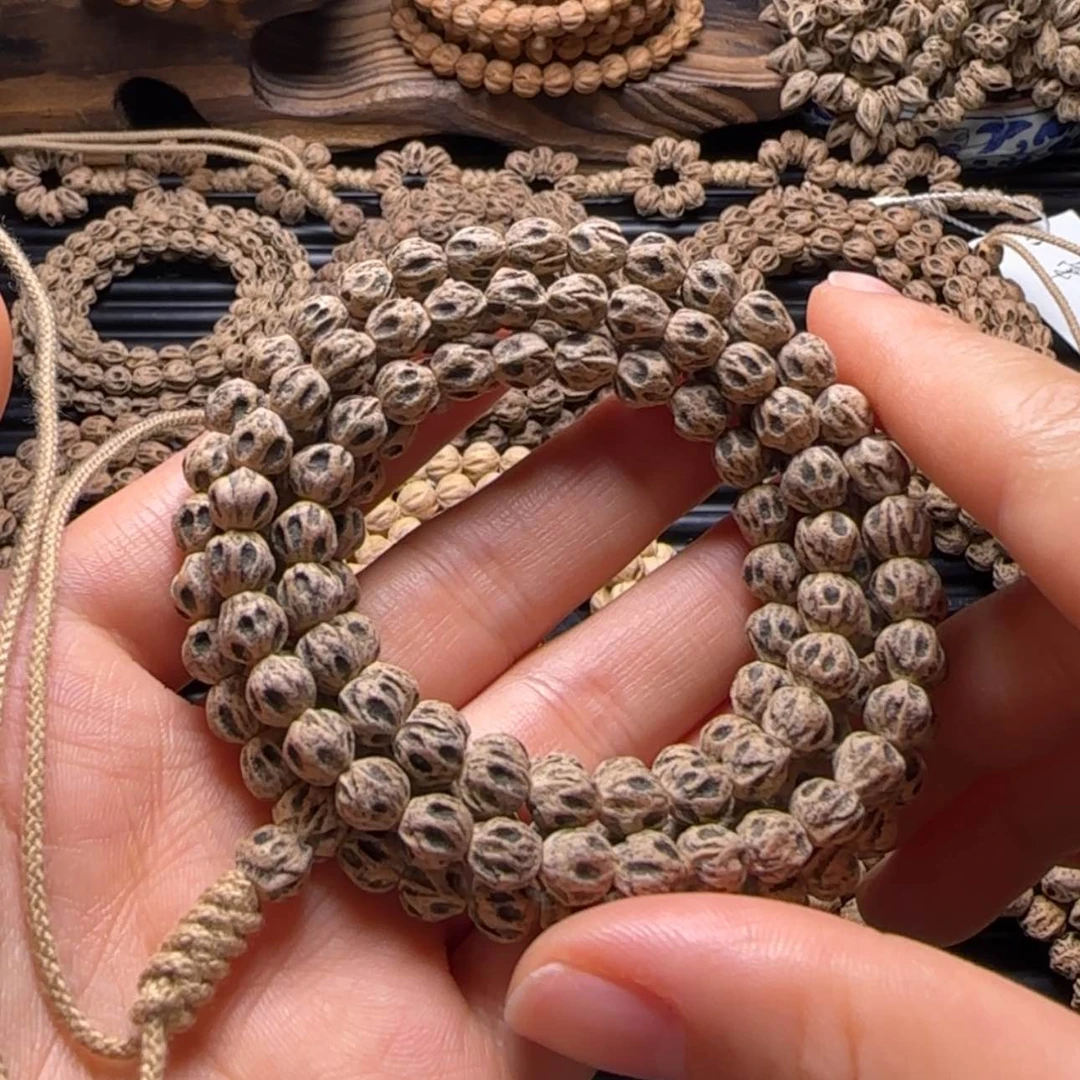 【闪购商品】吊坠柏香籽/百香籽天*