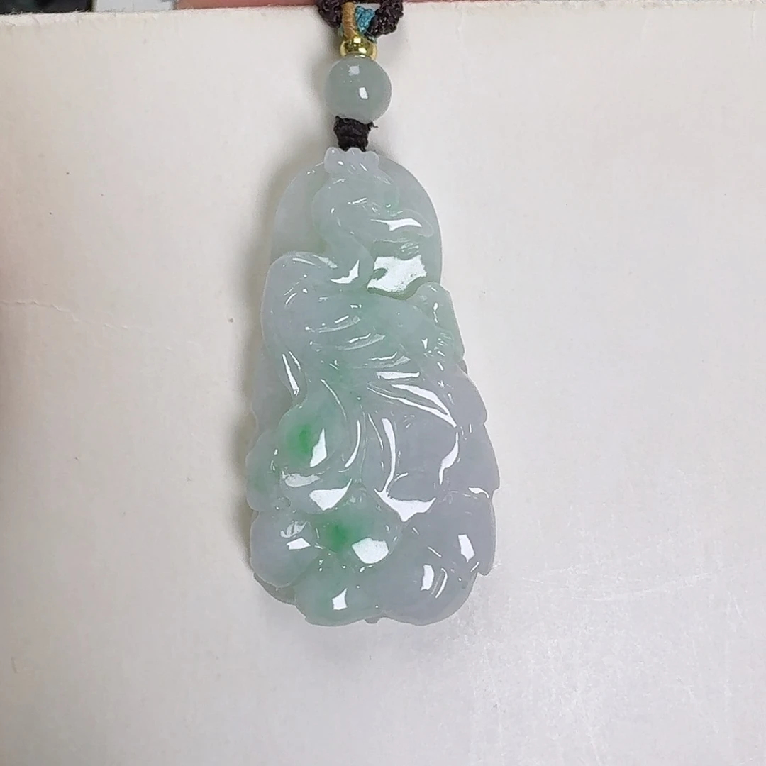 翡翠未镶嵌颈饰凤牌