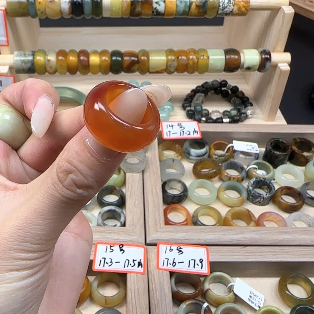 蛇纹石玉岫玉内径16合金?**姐